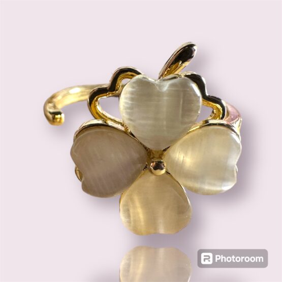 Gem Clover Fidget Ring - Image 2